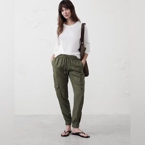 Banana Republic Sage TENCEL™ CARGO JOGGER in Steel Green Size Small
